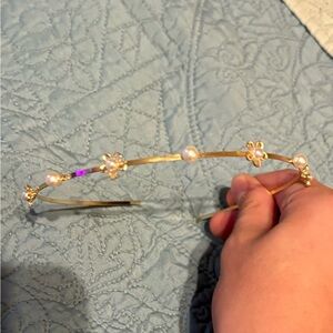 Elegant Gold Floral Headband